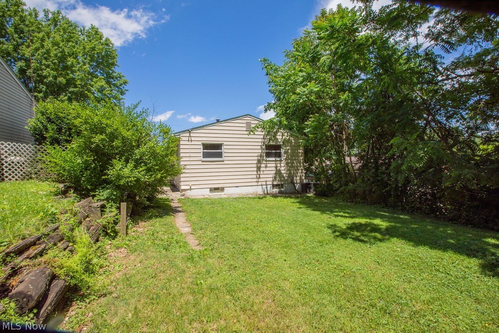 260 Horn Street Barberton OH 44203