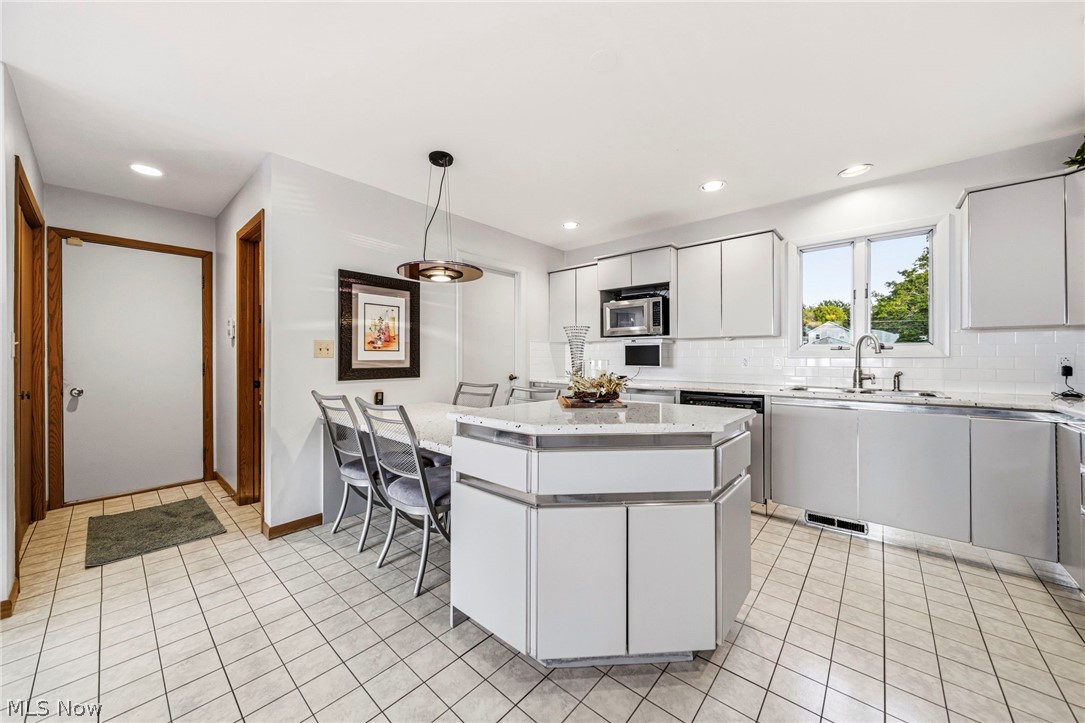 37725 Lake Shore Boulevard Eastlake OH 44095