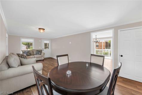 360 Huntmere Drive Bay Village OH 44140
