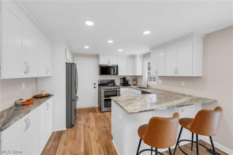 360 Huntmere Drive Bay Village OH 44140