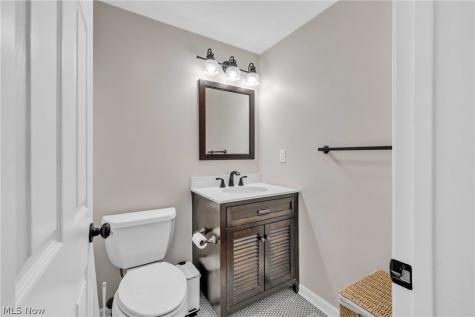 360 Huntmere Drive Bay Village OH 44140