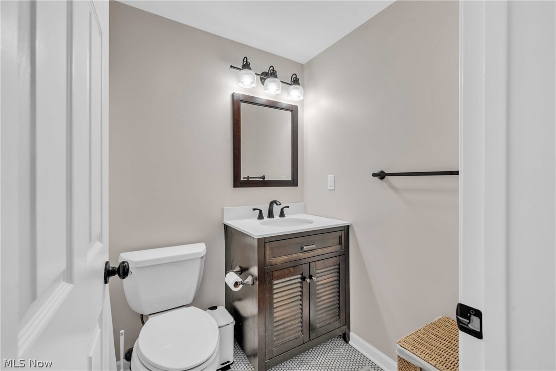 360 Huntmere Drive Bay Village OH 44140