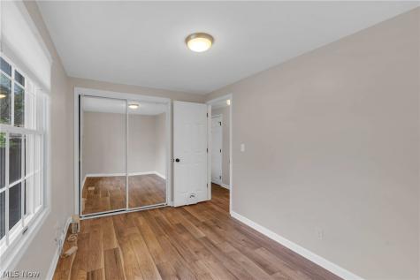 360 Huntmere Drive Bay Village OH 44140