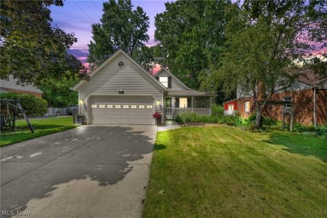 360 Huntmere Drive Bay Village OH 44140