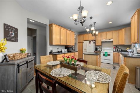 652 Lakeside Drive Avon Lake OH 44012