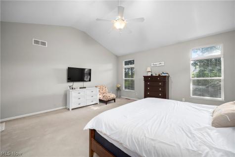 652 Lakeside Drive Avon Lake OH 44012