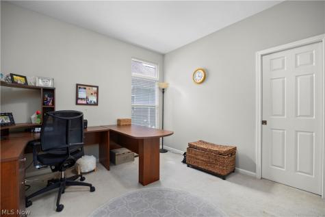 652 Lakeside Drive Avon Lake OH 44012