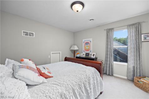 652 Lakeside Drive Avon Lake OH 44012