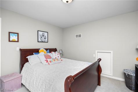 652 Lakeside Drive Avon Lake OH 44012