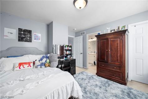 652 Lakeside Drive Avon Lake OH 44012