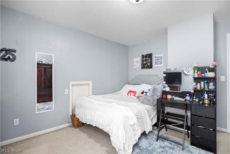 652 Lakeside Drive Avon Lake OH 44012