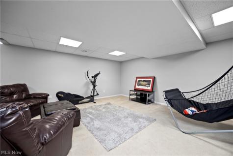 652 Lakeside Drive Avon Lake OH 44012