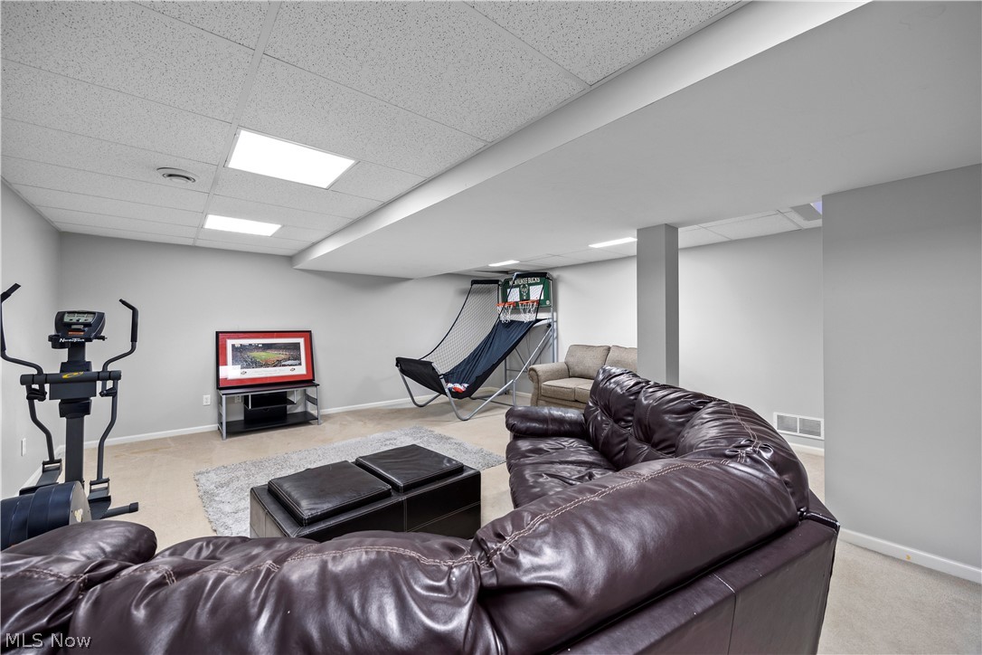 652 Lakeside Drive Avon Lake OH 44012
