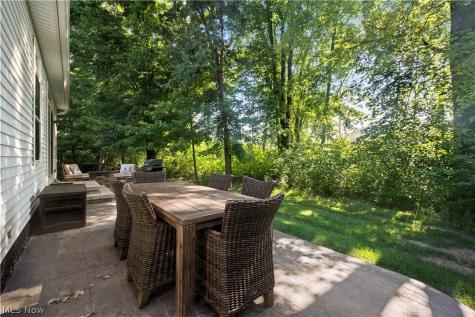652 Lakeside Drive Avon Lake OH 44012