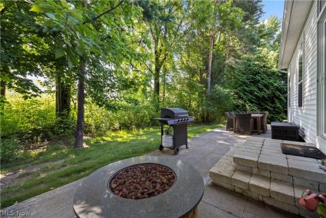 652 Lakeside Drive Avon Lake OH 44012