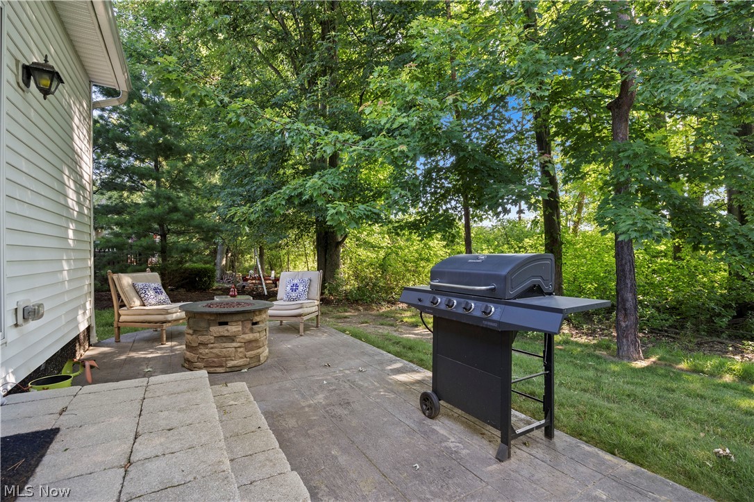 652 Lakeside Drive Avon Lake OH 44012