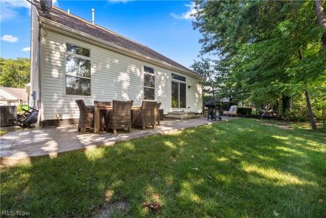 652 Lakeside Drive Avon Lake OH 44012