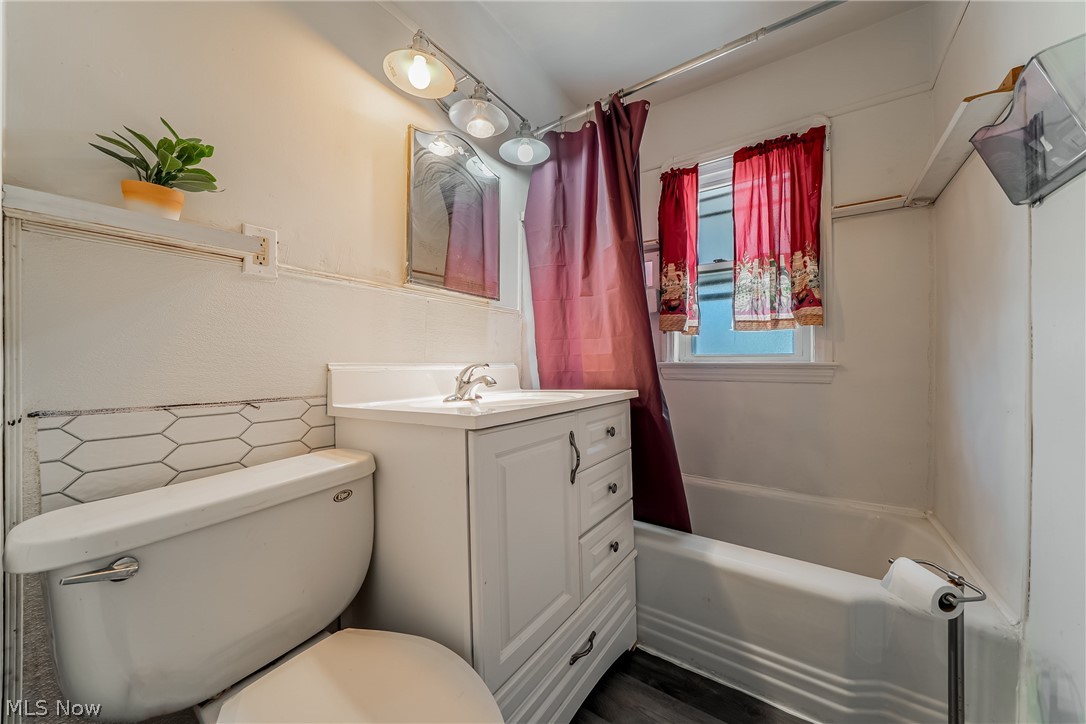 4272 W 137th Street Cleveland OH 44135