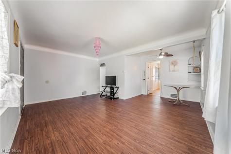 4272 W 137th Street Cleveland OH 44135