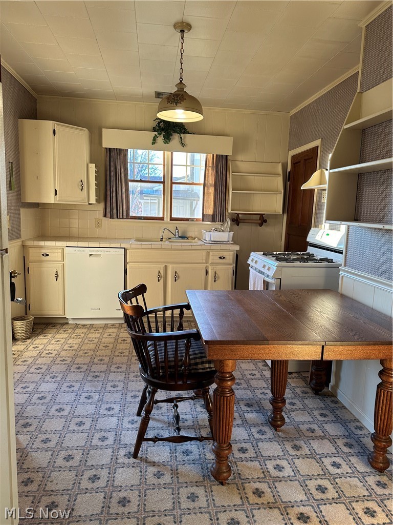 407 High Street Woodsfield OH 43793