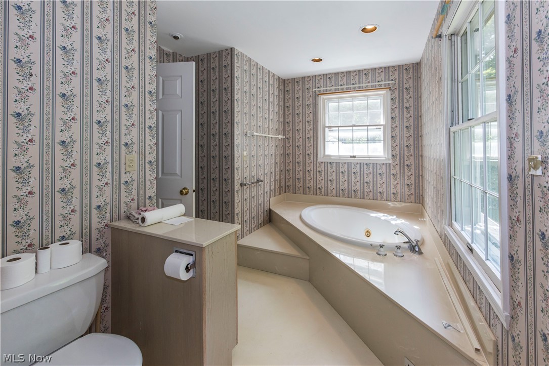 2070 White Pond Drive Akron OH 44313