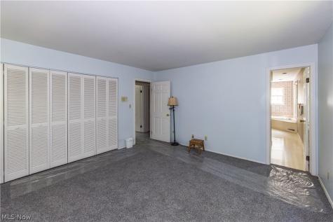 2070 White Pond Drive Akron OH 44313
