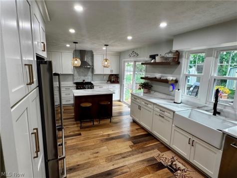 2954 Marion Brunswick OH 44212
