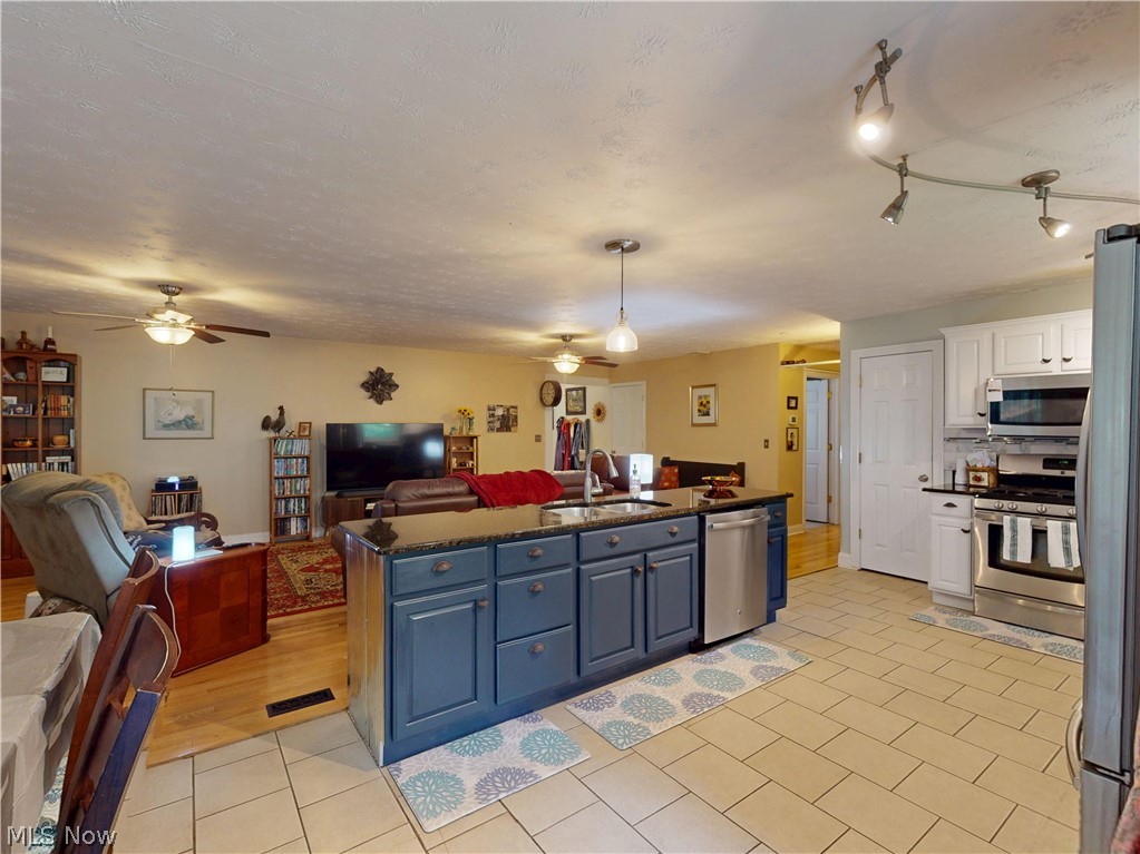 1083 Dock Road Madison OH 44057