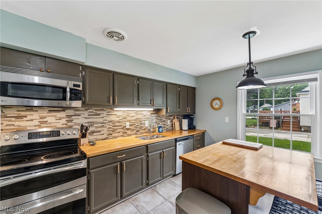 1459 Marview Drive Westlake OH 44145