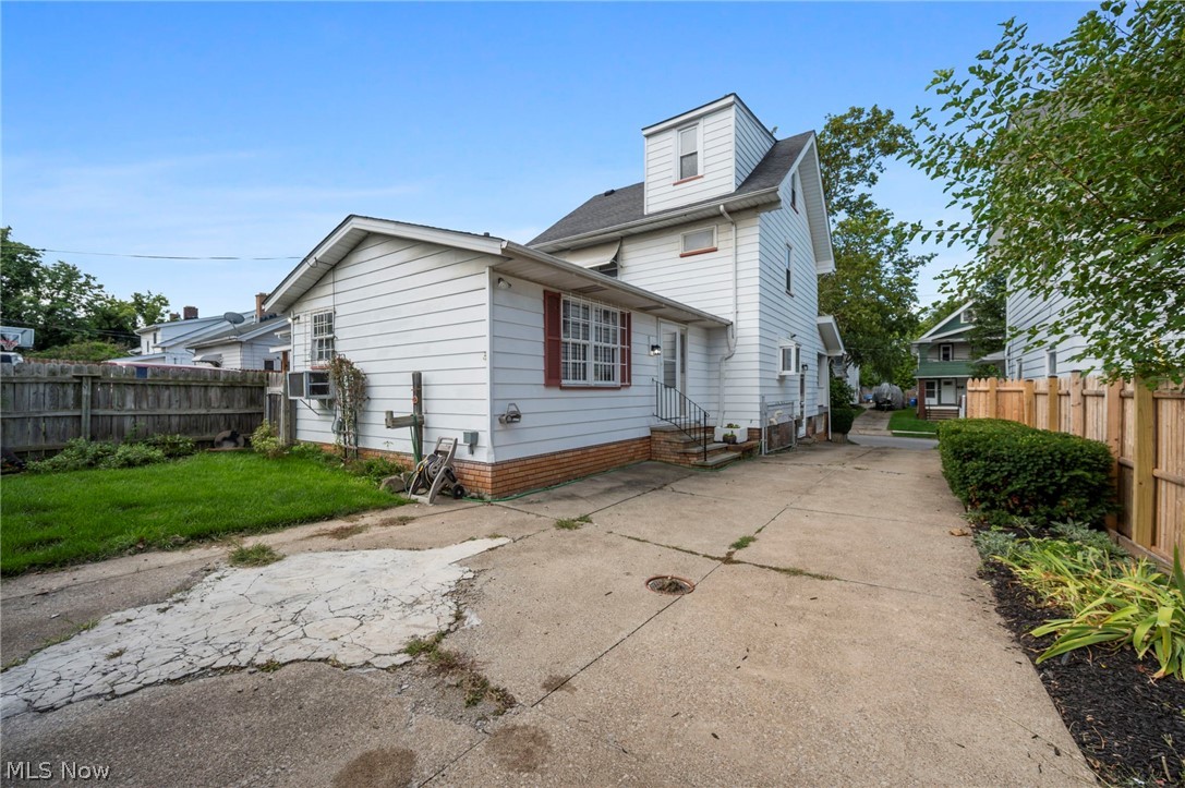 4357 W 50th Street Cleveland OH 44144