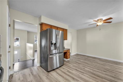 6048 Ridgeview Boulevard North Ridgeville OH 44039