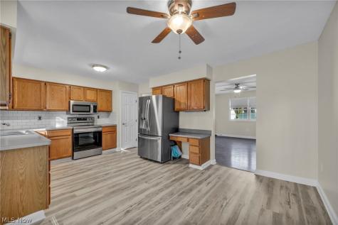 6048 Ridgeview Boulevard North Ridgeville OH 44039