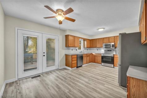 6048 Ridgeview Boulevard North Ridgeville OH 44039