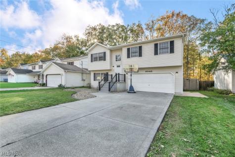 6048 Ridgeview Boulevard North Ridgeville OH 44039