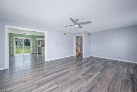 835 Yorkshire Drive Ravenna OH 44266