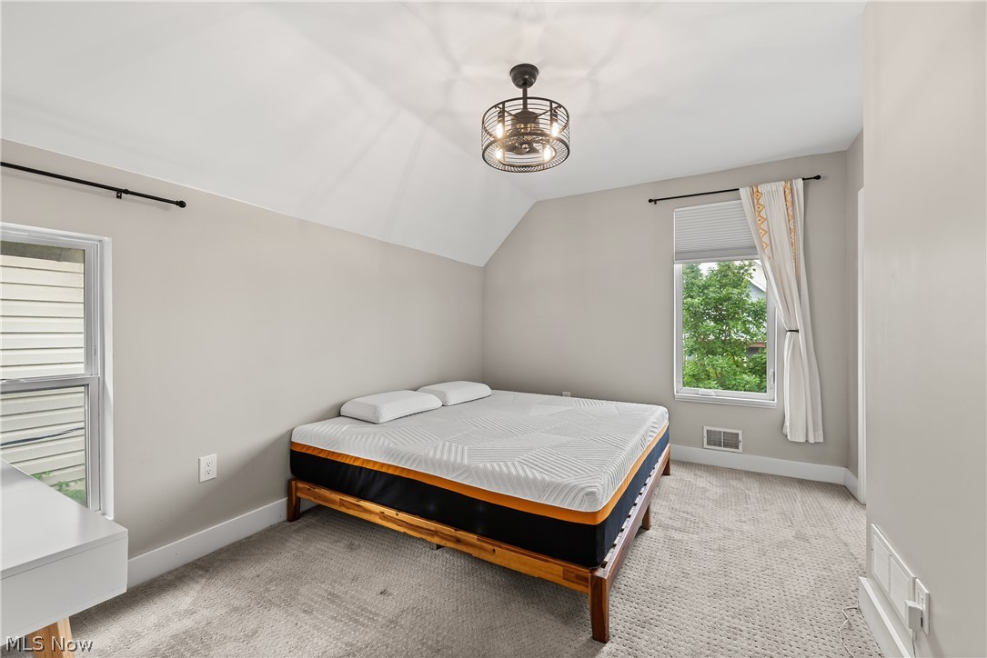 1963 W 47th Street Cleveland OH 44102