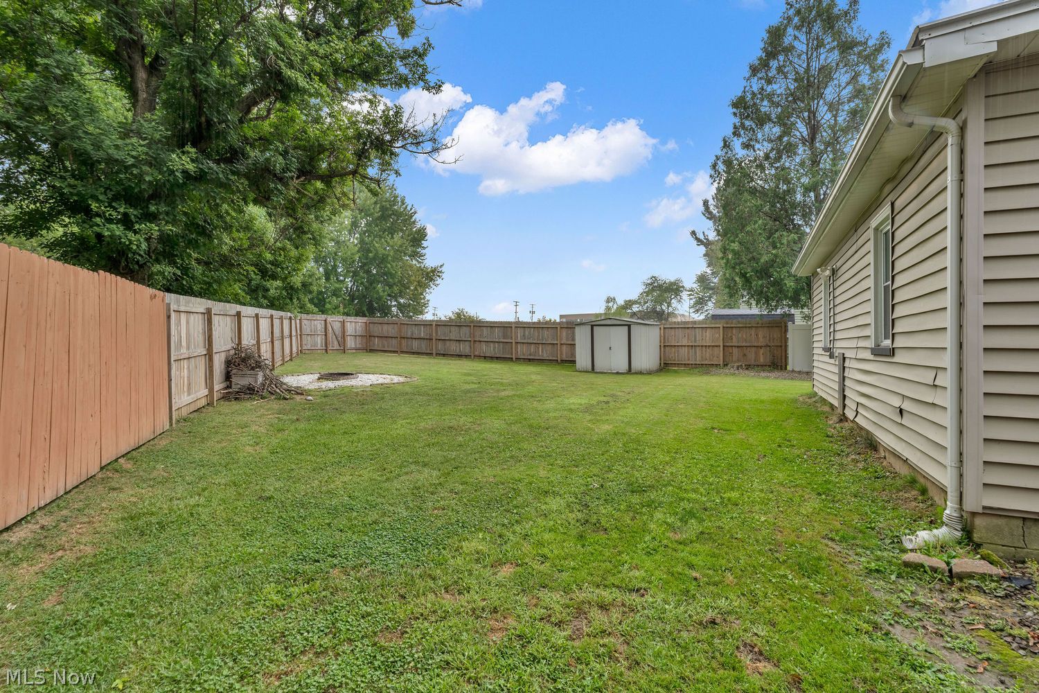 11199 Youngstown Pittsburgh Road New Middletown OH 44442