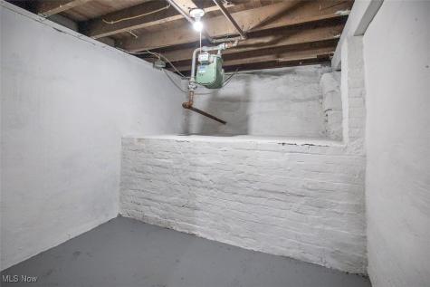 4502 Bush Avenue Cleveland OH 44109