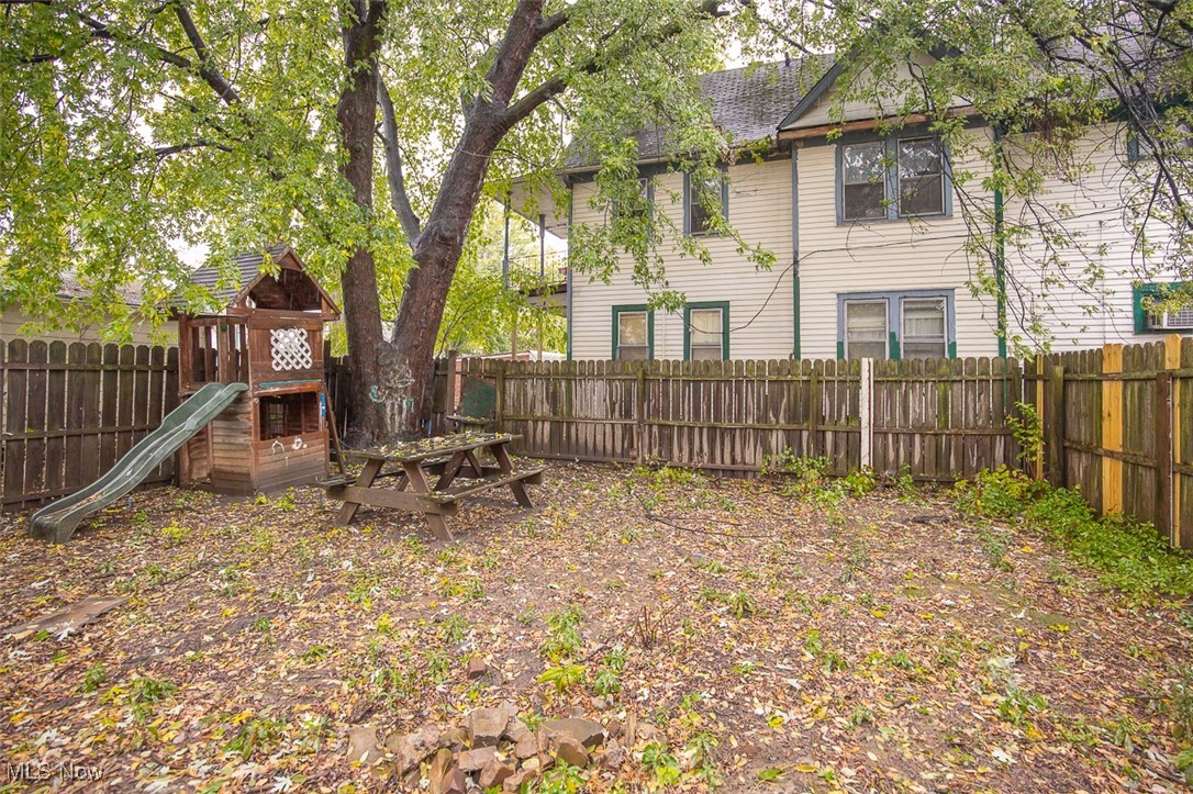 4502 Bush Avenue Cleveland OH 44109