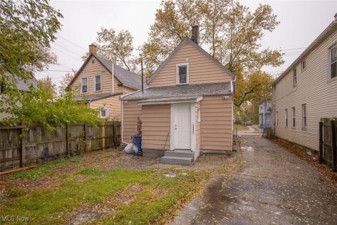 4502 Bush Avenue Cleveland OH 44109
