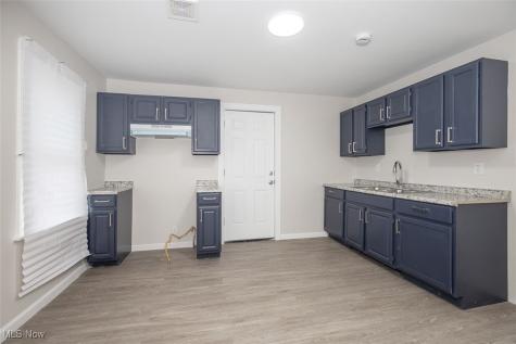 4502 Bush Avenue Cleveland OH 44109