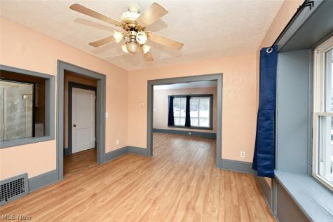 77 W Mildred Avenue Akron OH 44310
