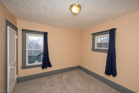 77 W Mildred Avenue Akron OH 44310