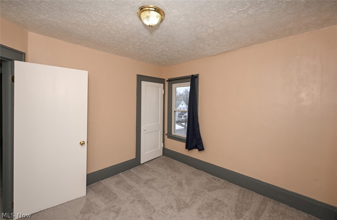 77 W Mildred Avenue Akron OH 44310