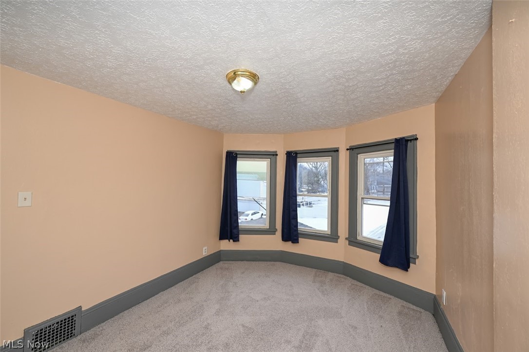 77 W Mildred Avenue Akron OH 44310