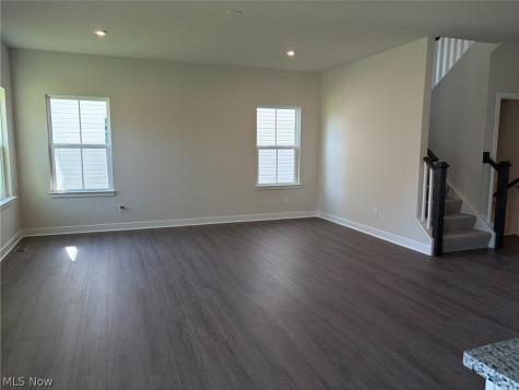 6045 Audriana Way Lorain OH 44053