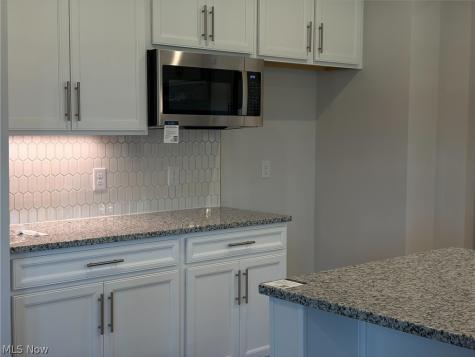 6045 Audriana Way Lorain OH 44053