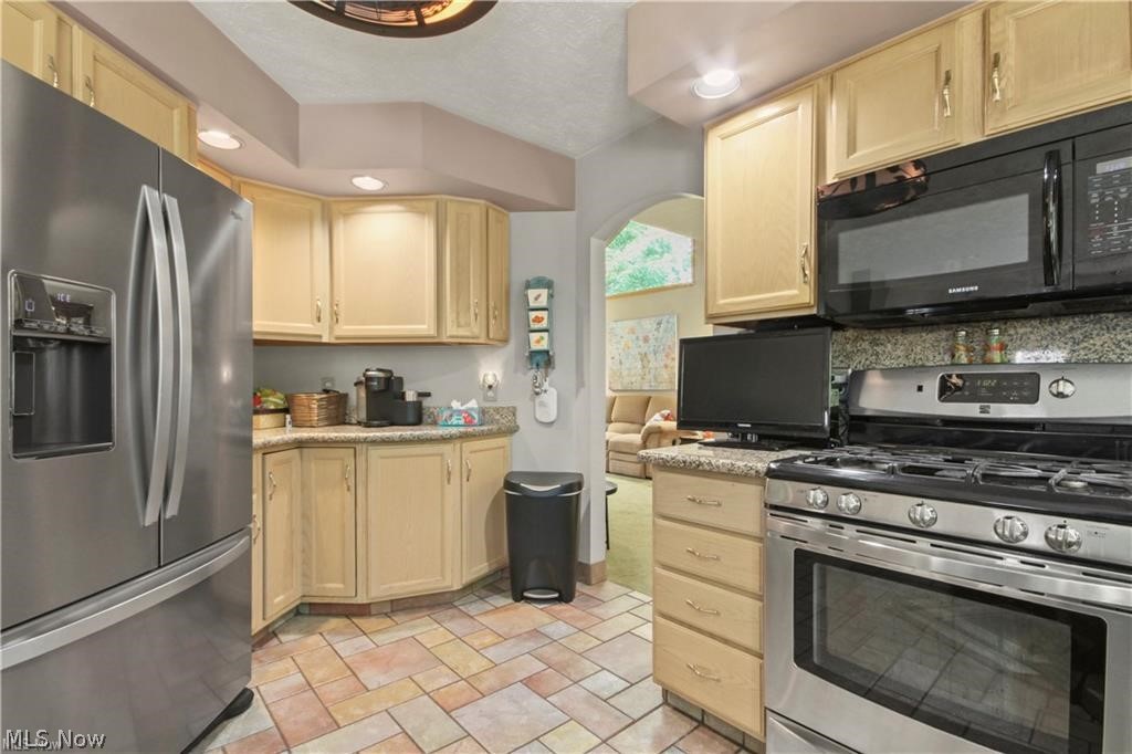 391 Centennial Drive Vienna OH 44473