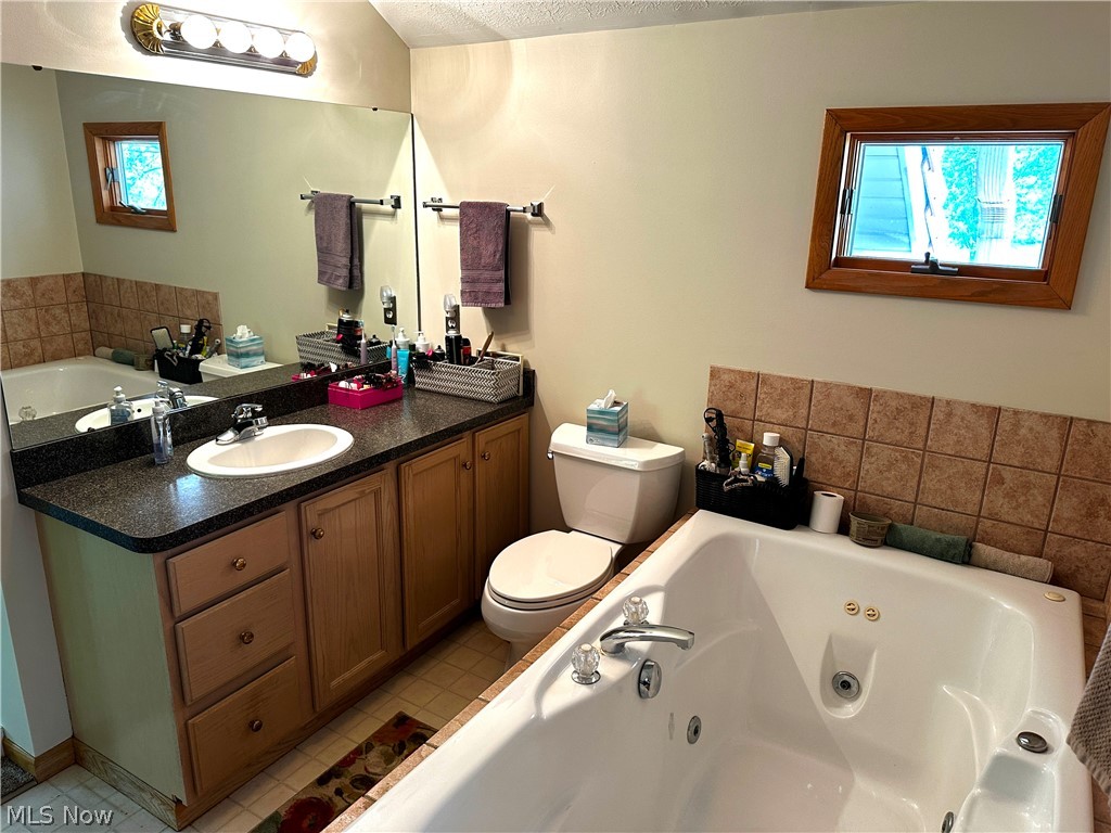 391 Centennial Drive Vienna OH 44473
