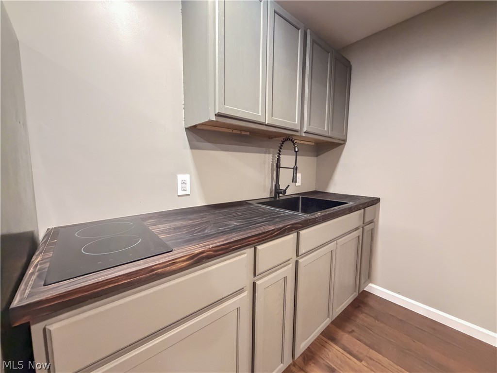 2670 Himelrigh Boulevard Barberton OH 44203